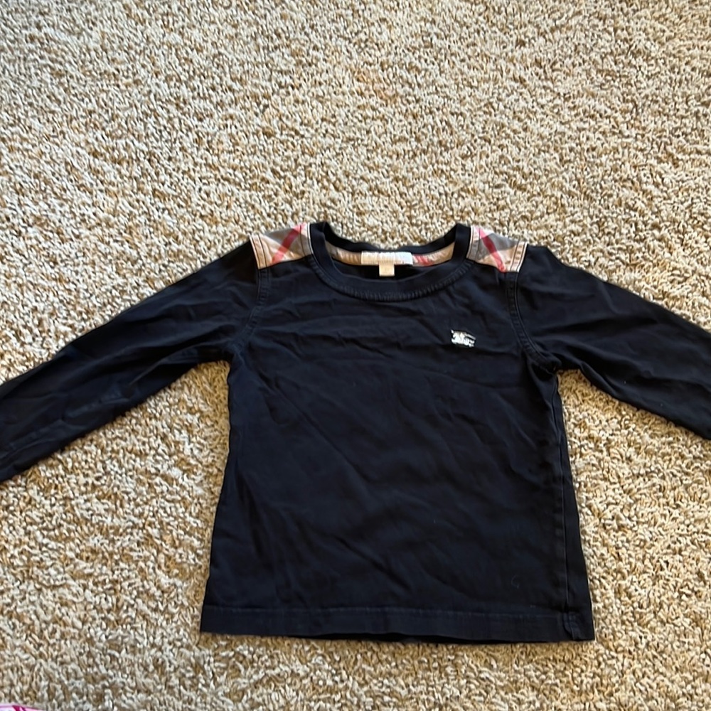 Burberry long sleeve shirt (see pic has a hole in back of shirt) boys 4